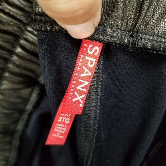 Spanx Pants Womens 3X Black Faux Leather Look High Rise Shaping Pocket Jogger - Picture 9 of 14